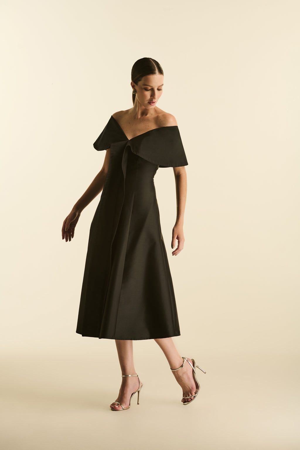 Vestido Mídi Tafeta