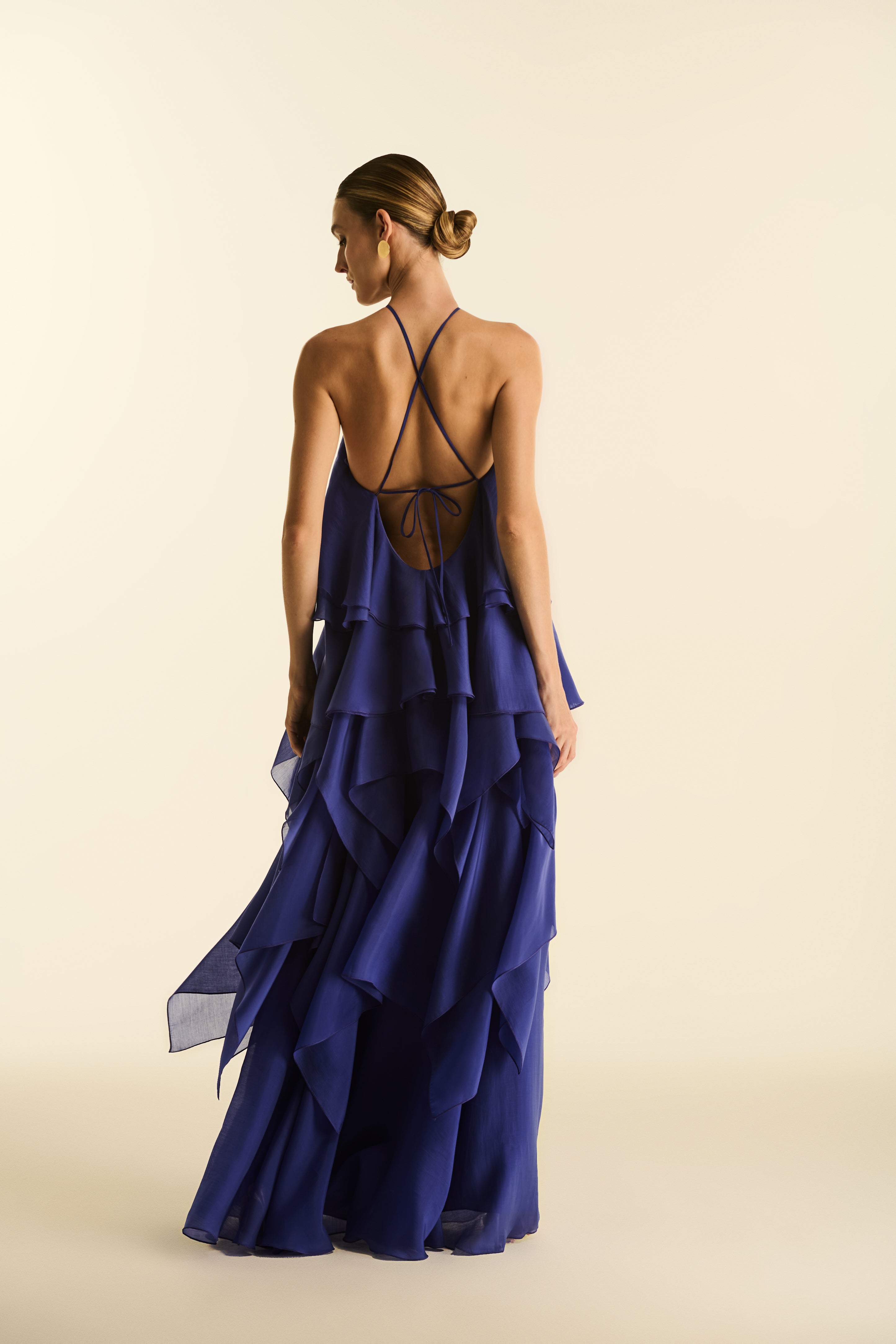 Vestido Longo em Camadas