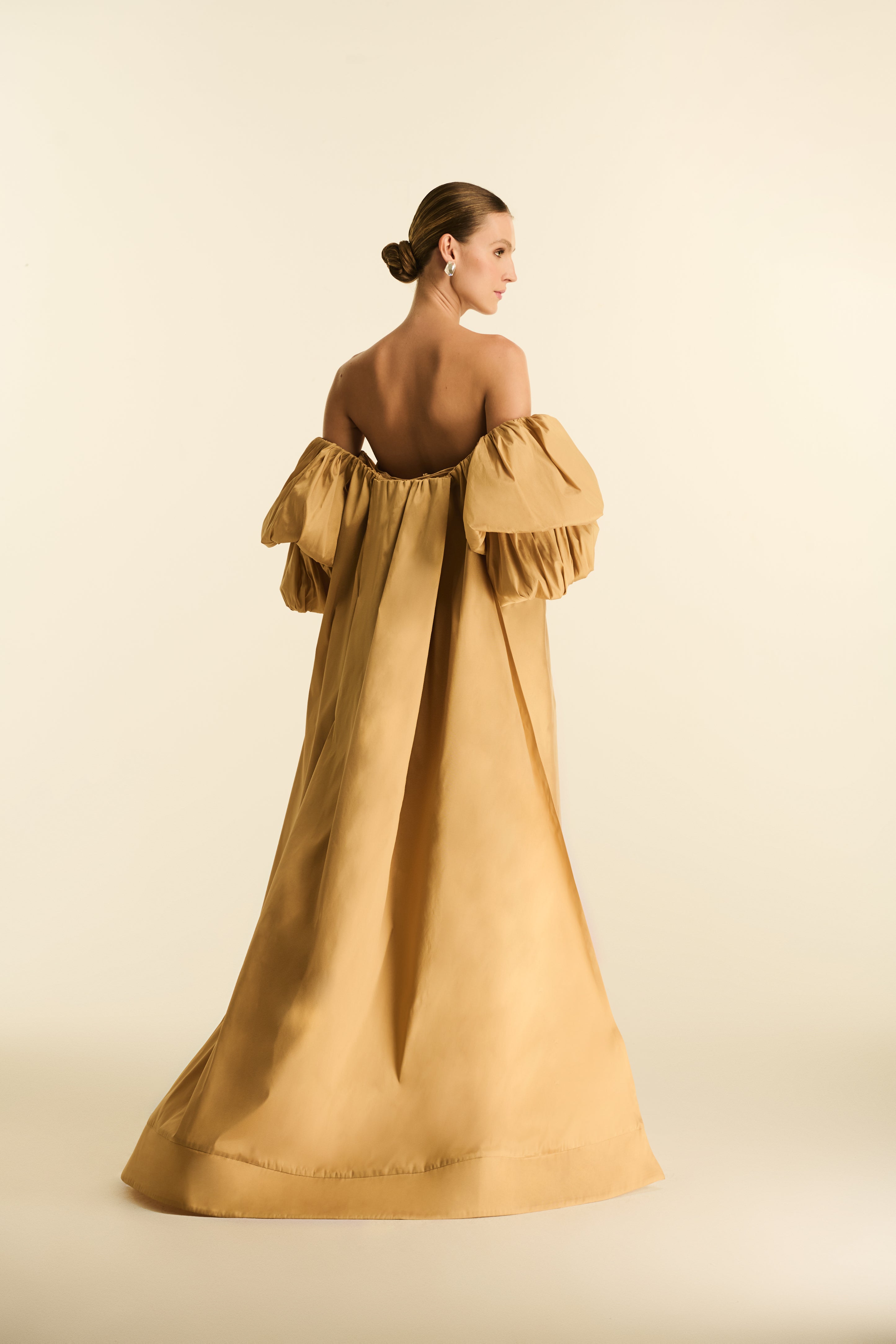 Vestido Longo Capa Removível