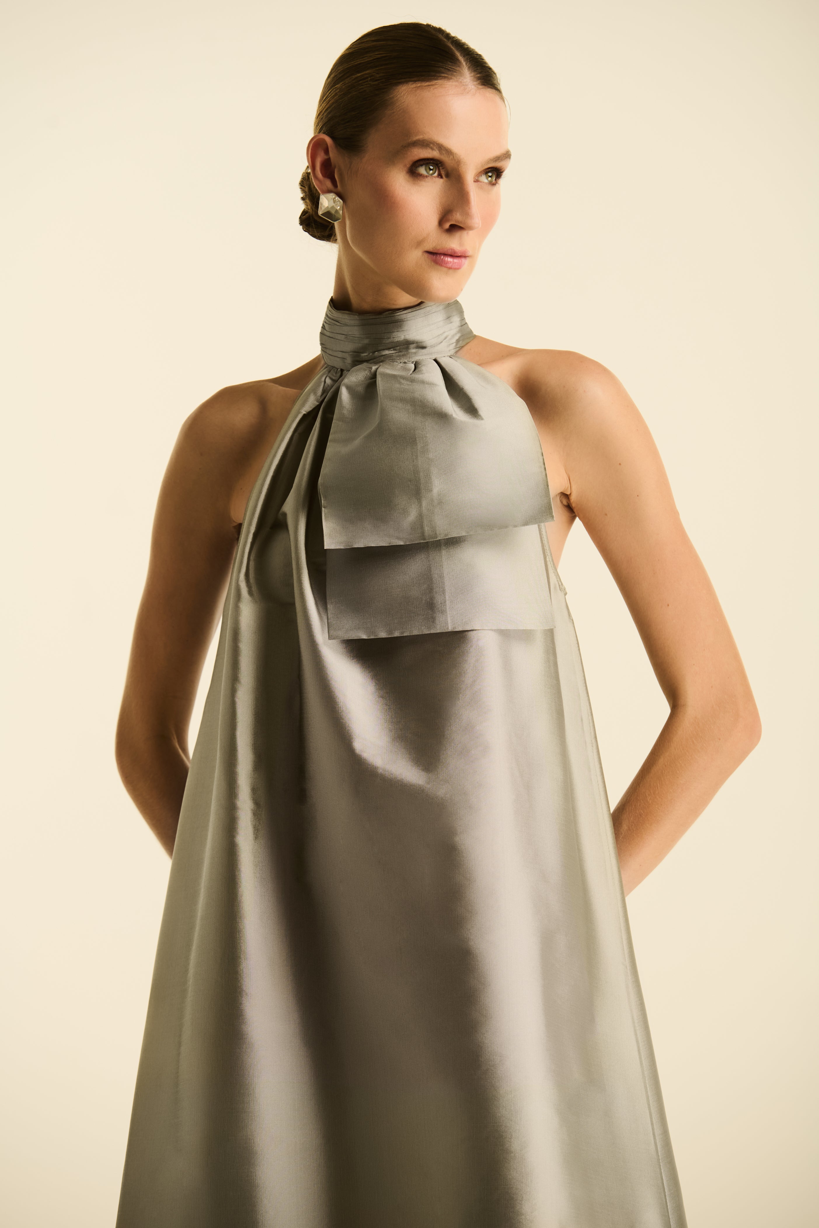 Vestido Longo Gola Alta