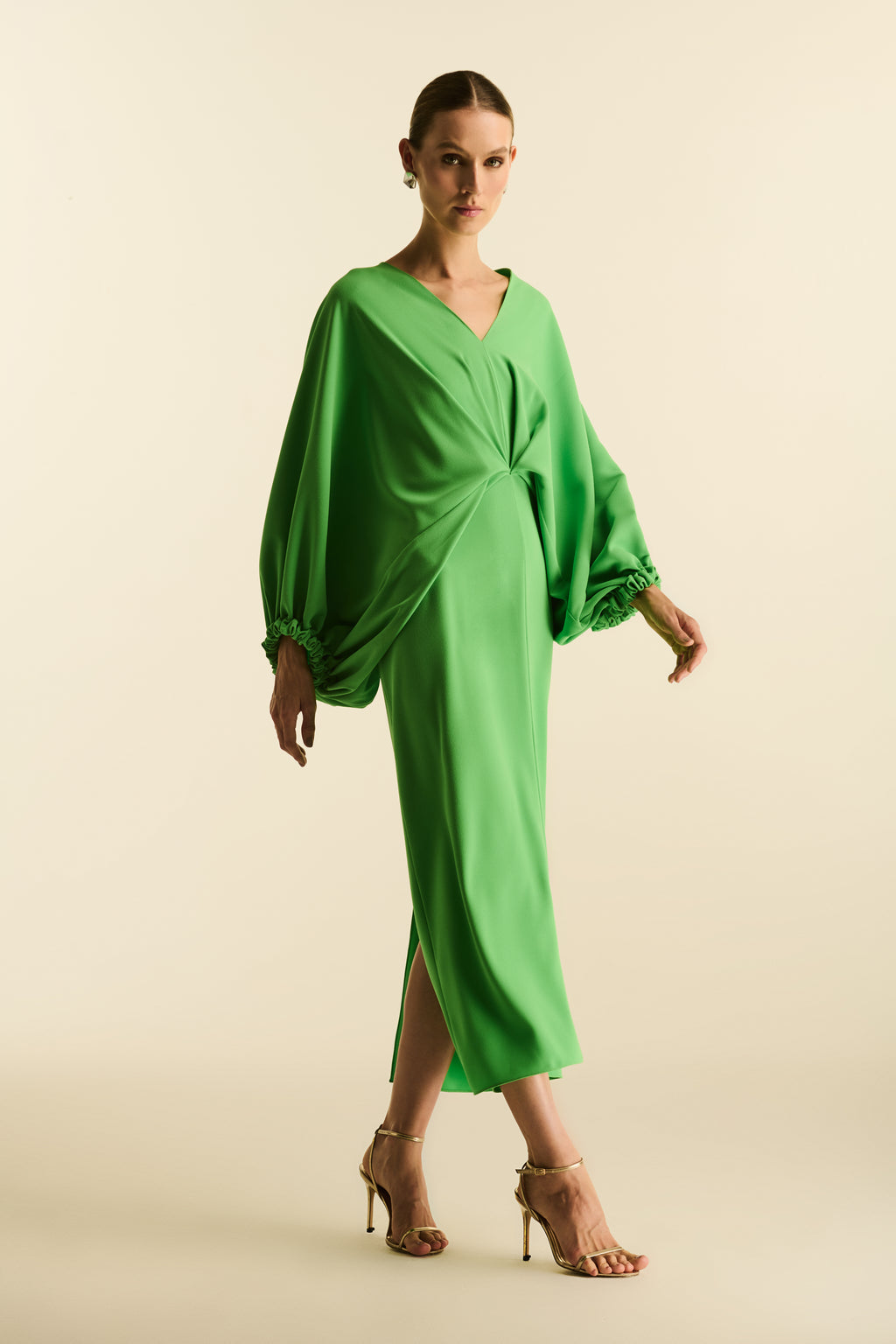 Vestido Mídi Morcego