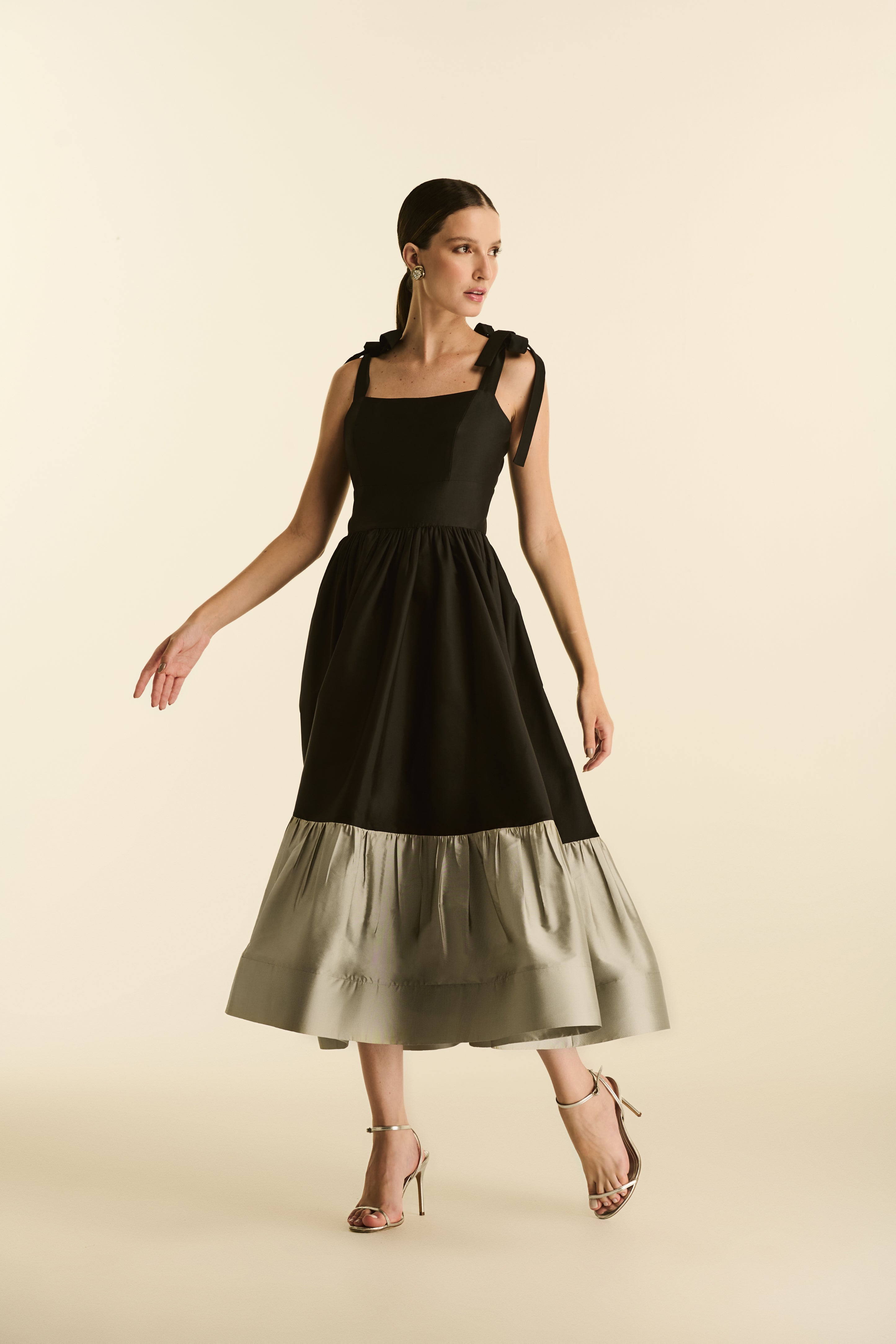 Vestido Midi Bicolor